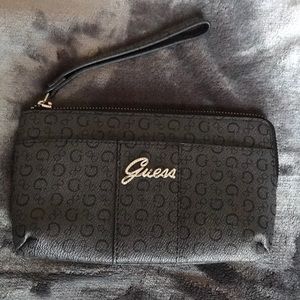 Guess wristlet
